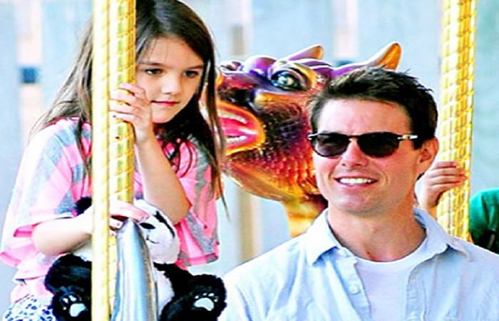 Tom Cruise con su hija Suri. Foto: Instagram