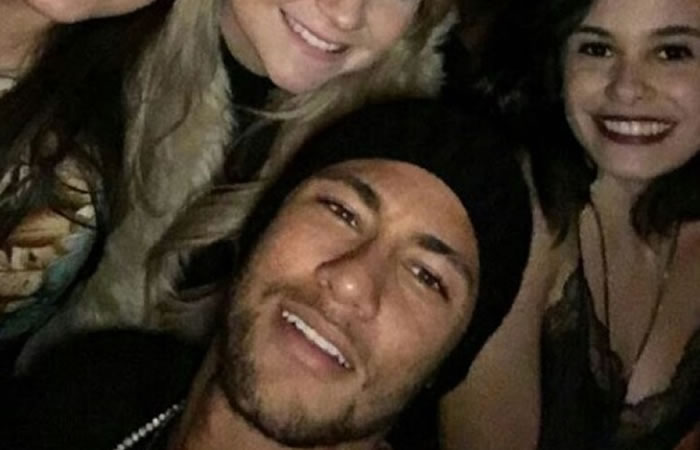 Neymar de fiesta. Foto: Instagram
