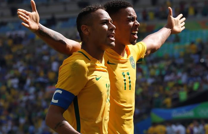 Neymar celebra uno de los goles marcados a Honduras. Foto: EFE