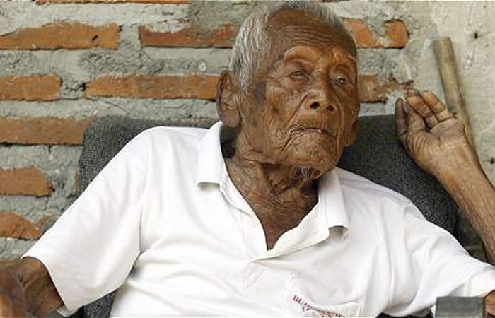 "Solo quiero morir", dice el hombre más viejo del mundo. Foto: EFE
