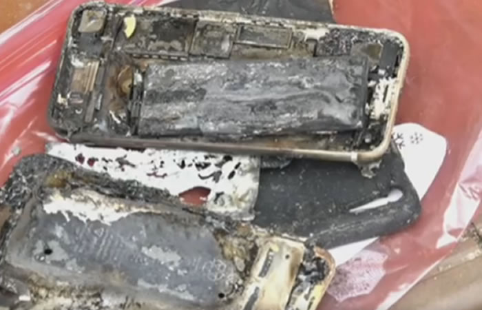 IPhone 7 explota incendiando un auto. Foto: Facebook