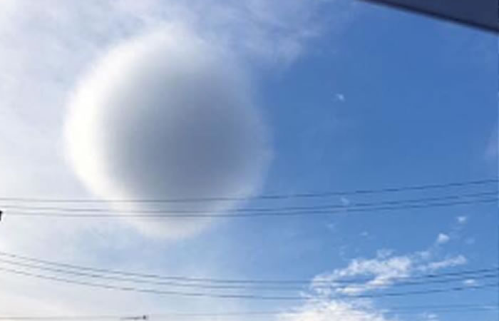 Nube esférica se toma el cielo de Japón. Foto: Twitter