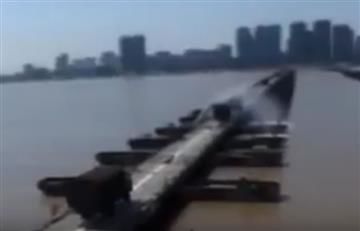 China: Soldados construyen un puente sobre un río en 27 minutos