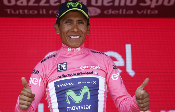 Nairo Quintana con la maglia rosa. Foto: AFP