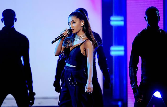 Ariana reanudó su gira este miércoles. Foto: AFP
