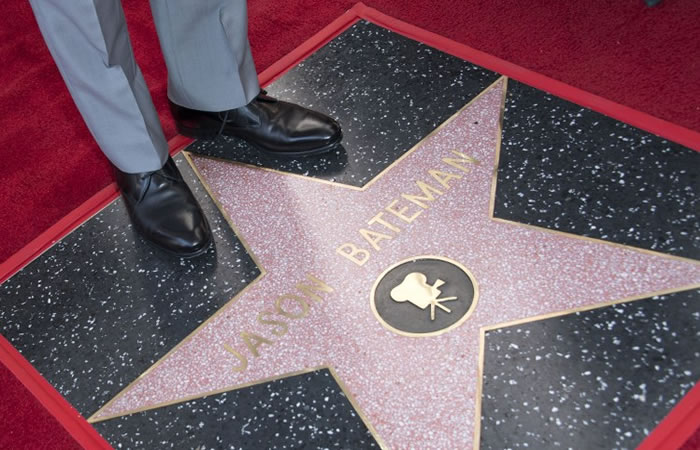 Jason Bateman ya tiene su estrella en Hollywood. Foto: AFP
