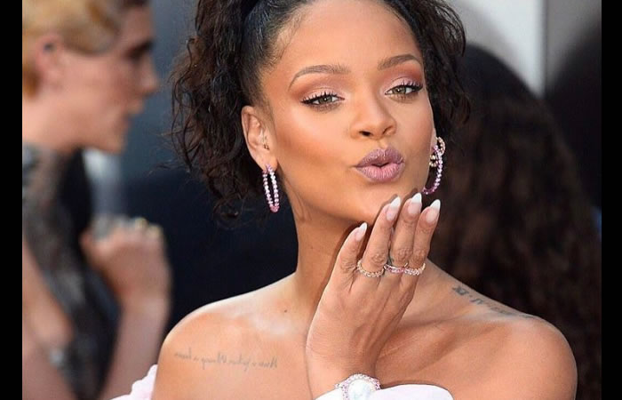 Rihanna enciende las redes con su vestuario para carnavales de Barbados. Foto: Instagram