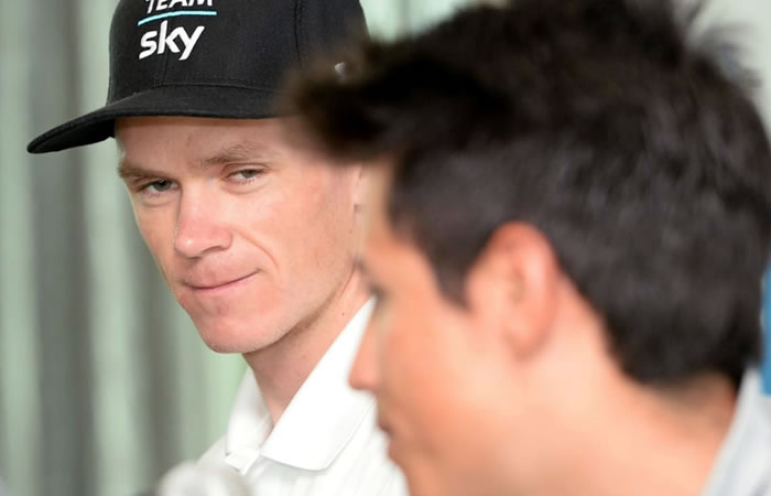 Chris Froome y Esteban Chaves. Foto: AFP