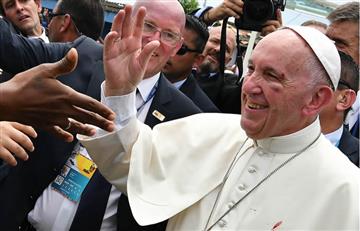 Papa Francisco: "Me di una puñada", tras accidente en papamóvil 