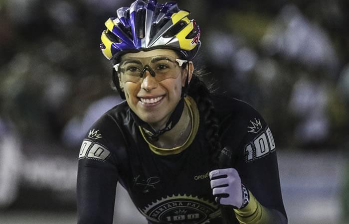 Mariana Pajón anuncia que alternará el BMX con el ciclismo de pista. Foto: AFP