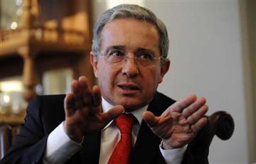 Periodista habla sobre presuntas violaciones cometidas por Uribe