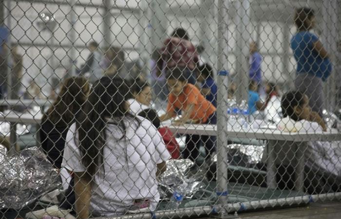 Inmigrantes indocumentados en un centro de detención en Texas. Foto: AFP