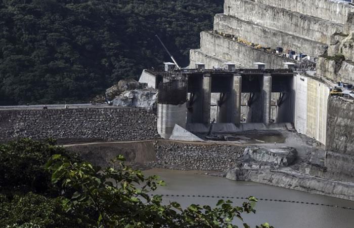 Una vista de la presa del Proyecto Hidroeléctrico Hidroituango. Foto: AFP