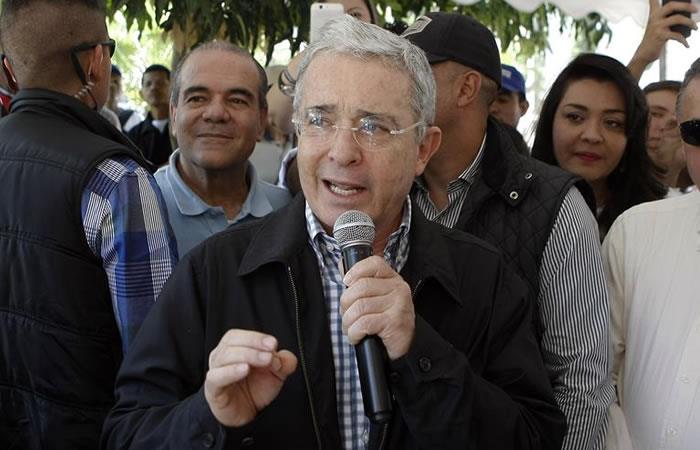 Uribe hizo pública su renuncia. Foto: AFP