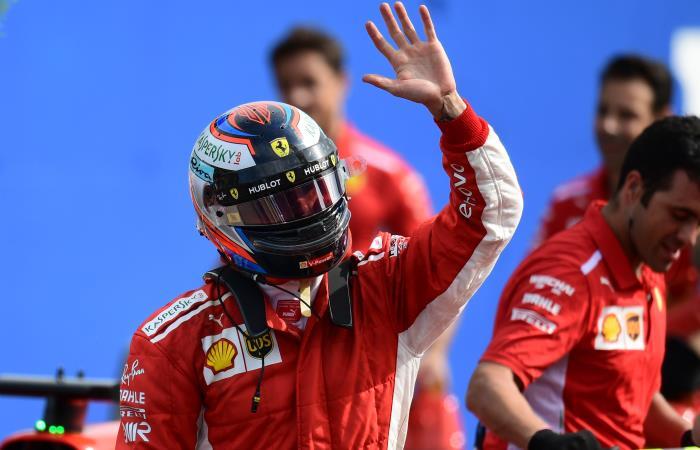 Kimi Raikkonen festeja su pole position en Monza. Foto: AFP