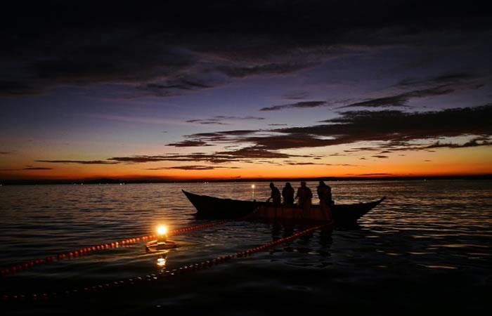 Imagen del lago Victoria, el mayor de África, donde son habituales los naufragios debidos a la sobrecarga. Foto: AFP