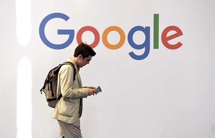 Google celebra su aniversario con un 'Doodle' que recuerda sus avances. Foto: AFP