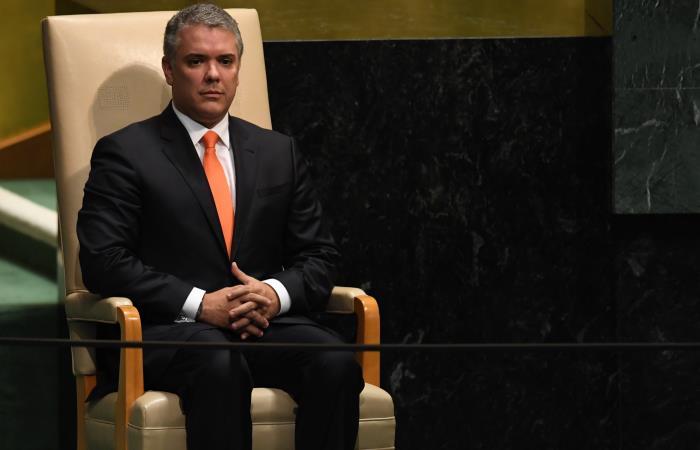 El presidente colombiano Iván Duque Márquez espera a hablar durante el Debate General de la 73ª sesión de la Asamblea General en las Naciones Unidas en Nueva York. Foto: AFP