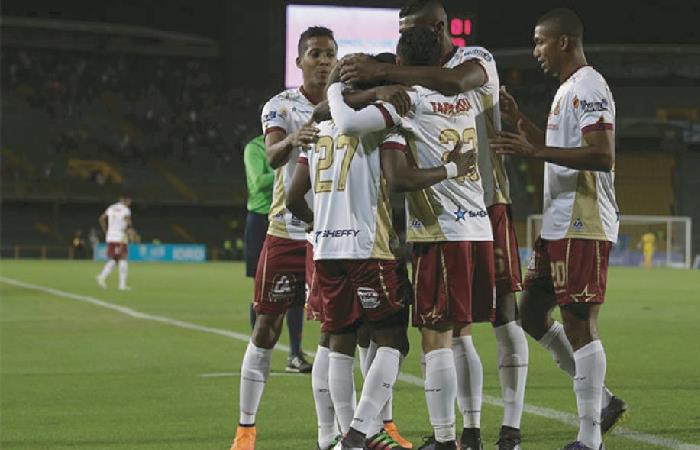 Tolima logró empatar 2-2 en los últimos minutos con Medellín. Foto: AFP