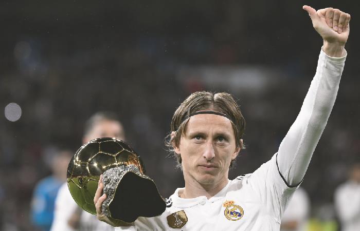 Modric recibió el Balón de Oro 2018. Foto: AFP