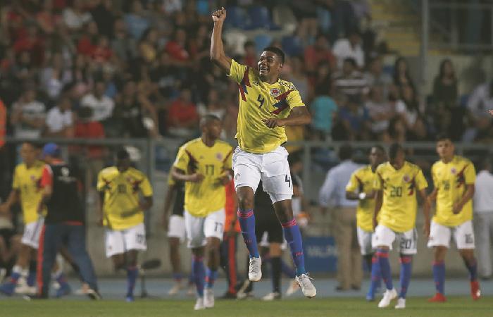 La Selección Colombia busca sumar sus primeros 3 puntos ante Argentina. Foto: EFE