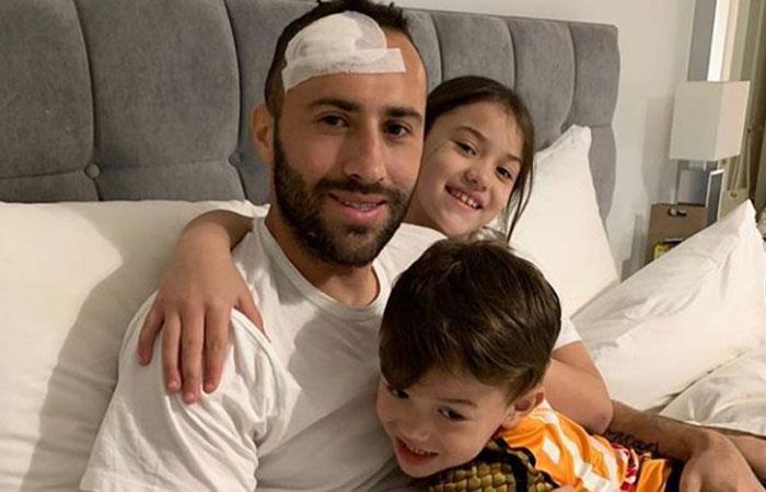 David Ospina junto a sus hijos. Foto: Instagram