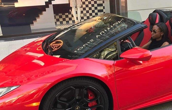 El Lamborghini de Ambuila cuesta cerca de mil millones de pesos. Foto: Twitter