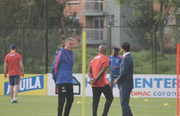 Carlos Queiroz durante el entrenamiento con la Selección en Bogotá. Foto: Interlatin