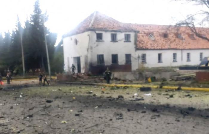 Así quedó la Escuela General Santander, tras el atentado del 17 de enero de este año. Foto: Twitter