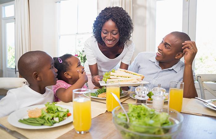 Una alimentación saludable es clave para gozar de buena salud. Foto: Shutterstock