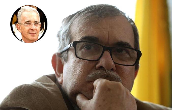 'Timochenko' y Uribe son como "agua y aceite" en la política colombiana. Foto: EFE