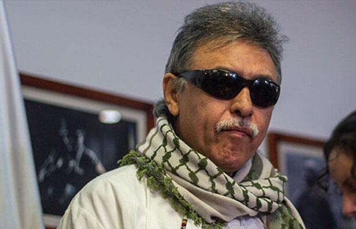 Alias 'Jesús Santrich' fue uno de los líderes de las FARC presentes durante el Acuerdo de Paz. Foto: Twitter