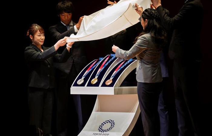 Así lucen las medallas de los Juegos Olímpicos Tokyo 2020. Foto: EFE