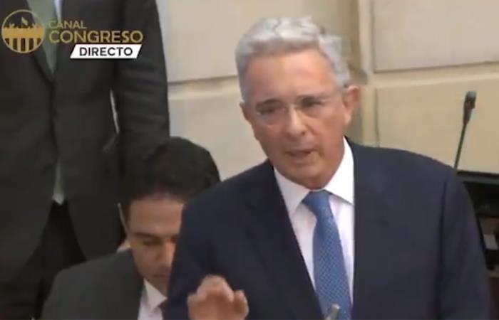 Álvaro Uribe Vélez, durante la plenaria en el Senado del pasado 30 de septiembre. Foto: Twitter