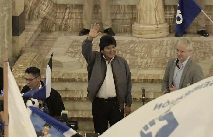 Evo Morales celebra el triunfo parcial de las presidenciales en Bolivia. Foto: Twitter