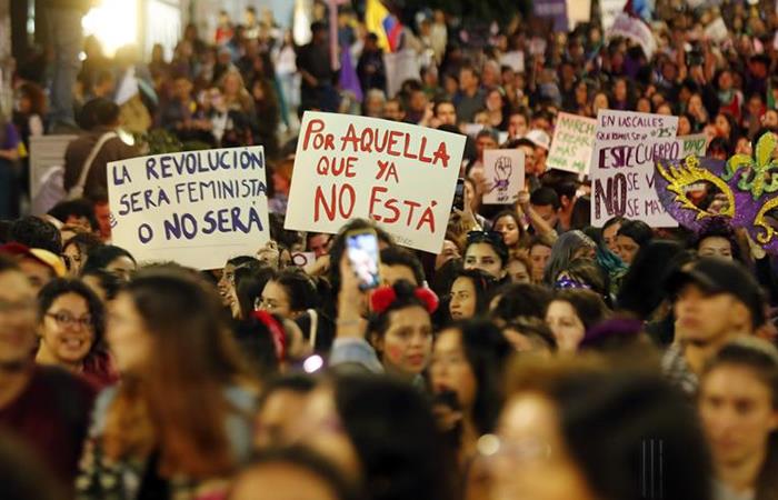 Los manifestantes aprovecharon el contexto Día Internacional de la Eliminación de la Violencia Contra la Mujer. Foto: EFE