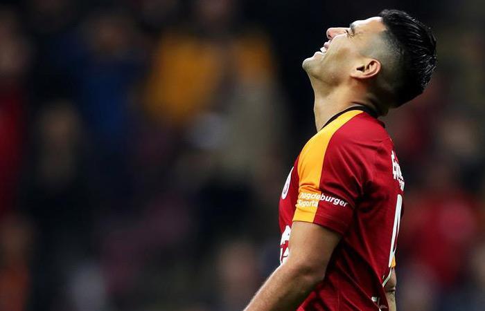 Falcao Garcia y su nueva marca luego de marcar dos goles con Galatasaray -. Foto: EFE