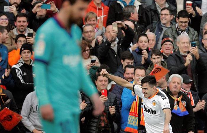 Valencia derrotó a Barcelona. Foto: EFE