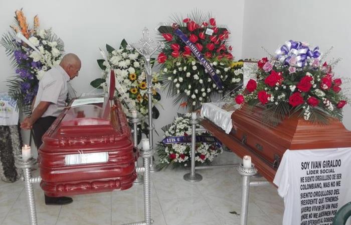 Velorio de Iván Giraldo y Jonathan Borja, políticos asesinados. Foto: Twitter