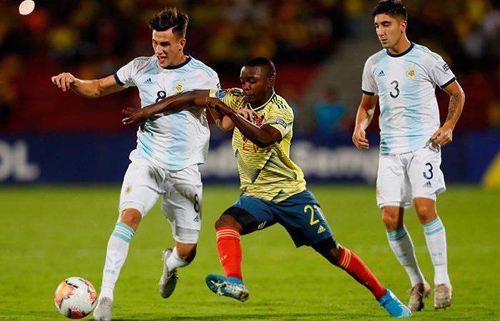 Colombia cayó 2-1 frente a Argentina. Foto: EFE