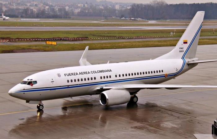 Avión de la FAC utilizado para el transporte presidencial. Foto: Twitter