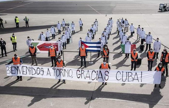 Cuba sigue enviando ayudas al mundo para combatir el coronavirus. Foto: Twitter