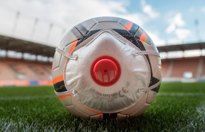 El coronavirus cobra su primera liga de fútbol. Foto: Shutterstock
