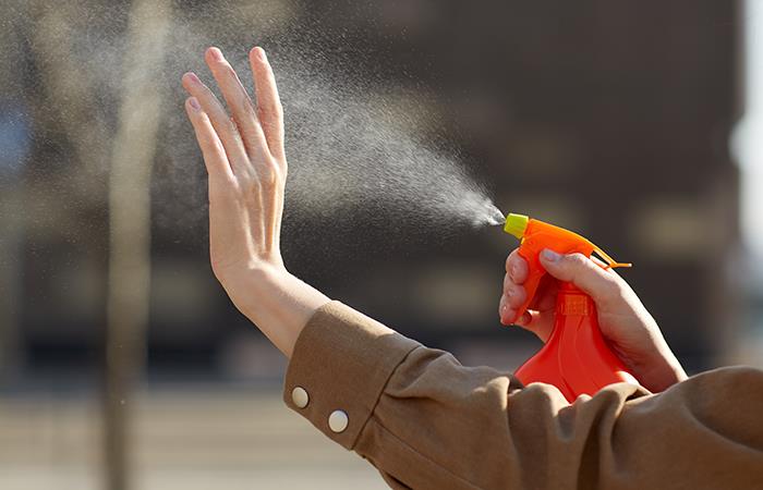 Así podrás incluir el cloro a tu rutina de lavado de manos. Foto: Shutterstock