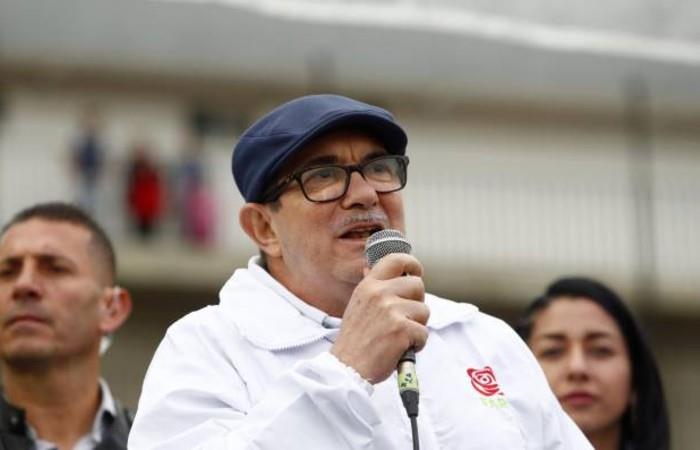 Rodrigo Londoño, máximo líder del partido político FARC. Foto: Twitter