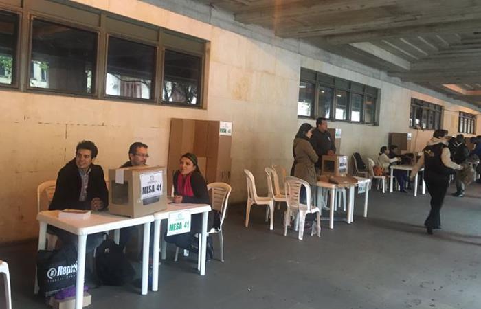 Propuesta para reglamentar el voto virtual en Colombia. Foto: Twitter