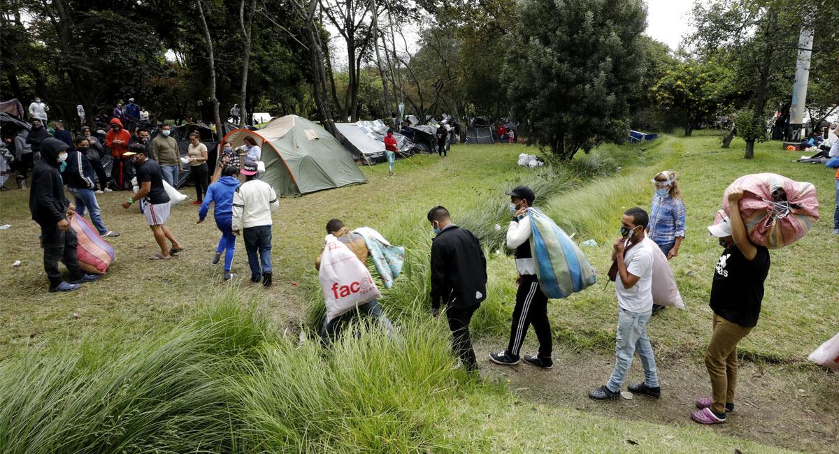 Los venezolanos ya han durado más de 15 días en este campamento al norte de Bogotá. (). Foto: EFE