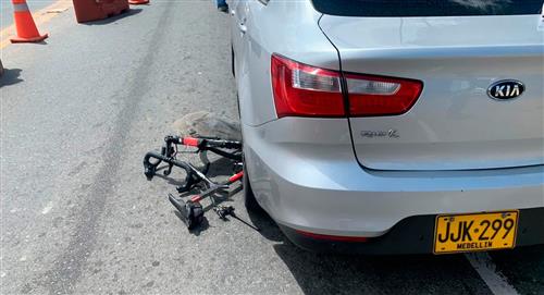 Conductor por poco lesiona a ciclista colombiano en carretera