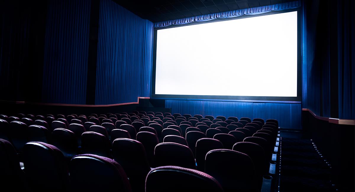El cine sigue siendo una de las industrias más afectadas por la pandemia del coronavirus. Foto: Shutterstock