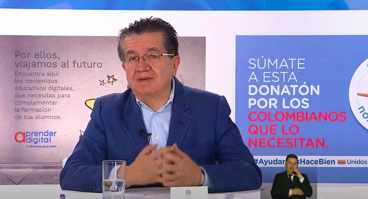 Fernando Ruiz, ministro de Salud de Colombia. Foto: Twitter / @MinSaludCol